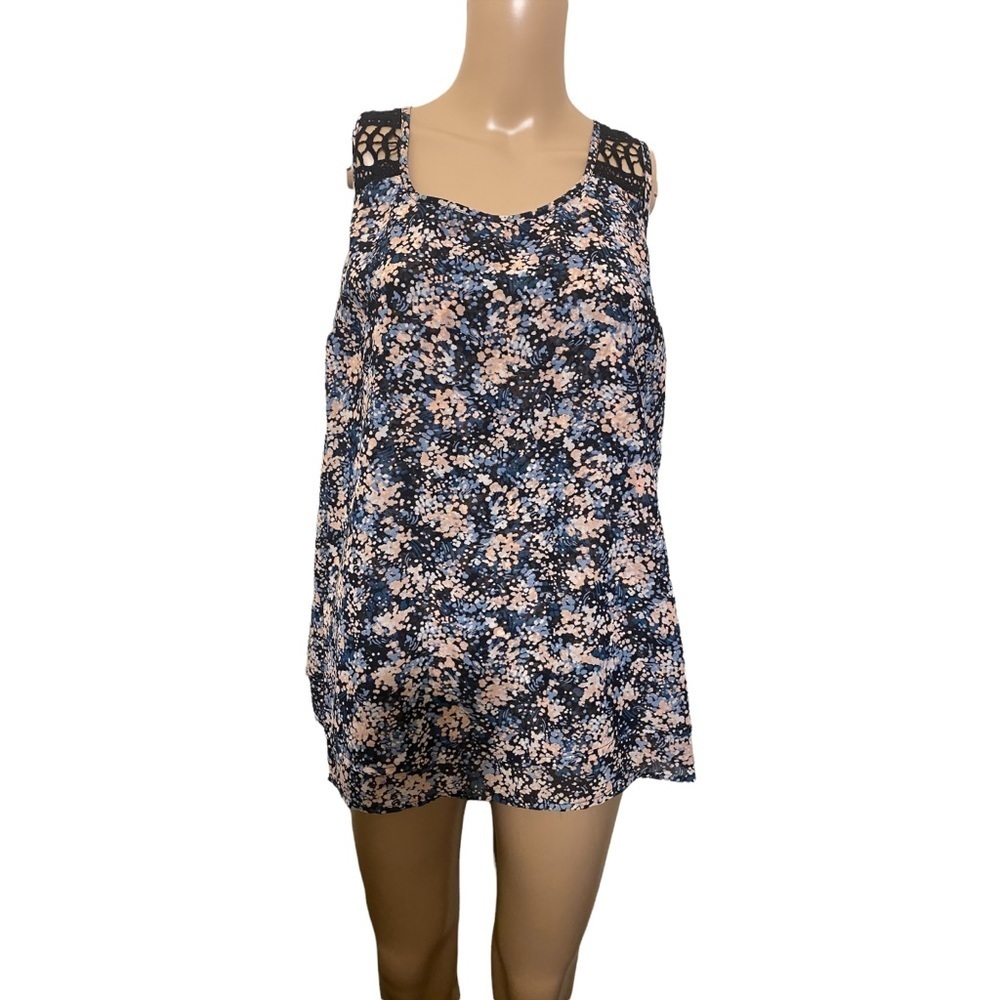 Torrid floral top